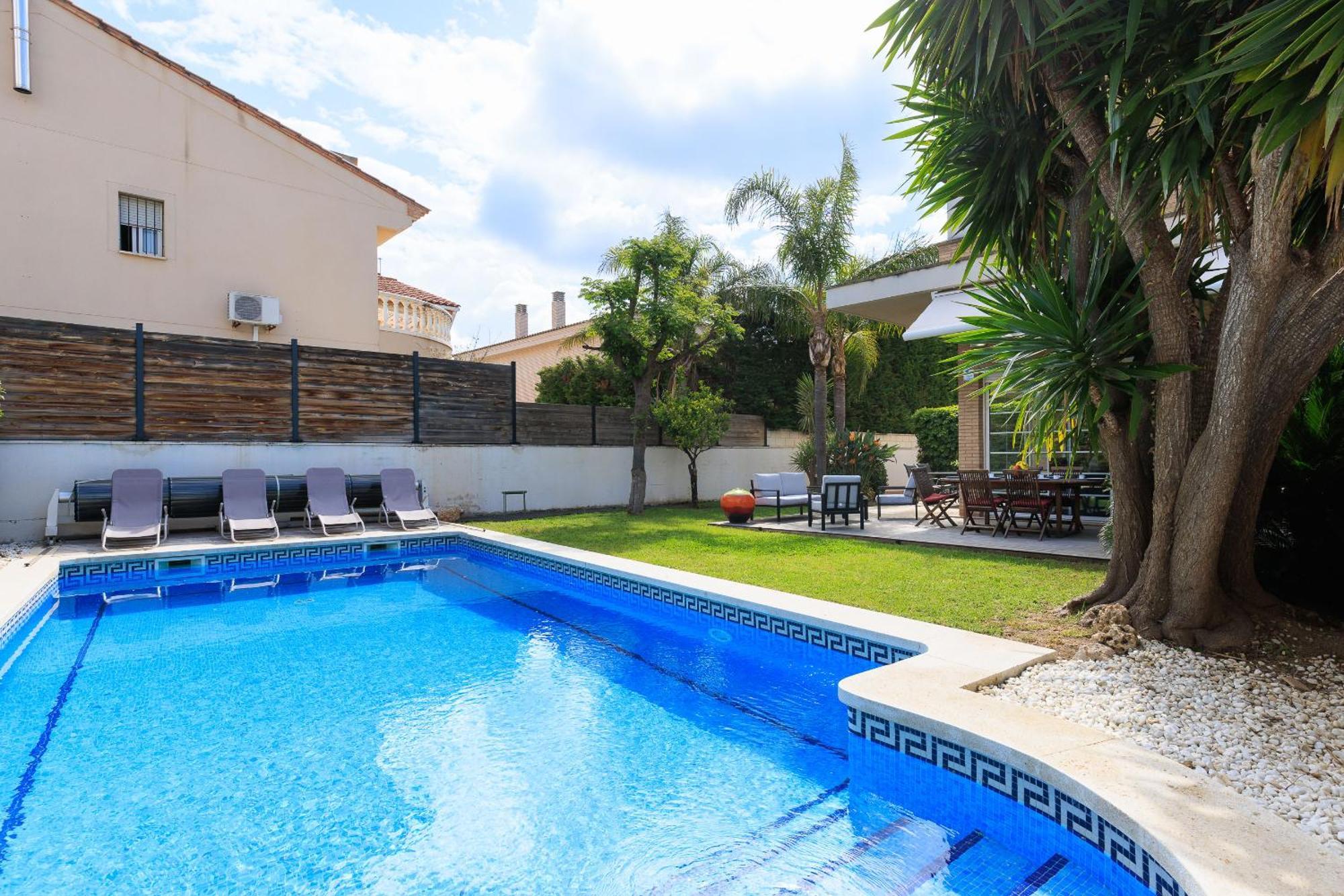 Martorell Planet Costa Dorada Cambrils Exterior foto
